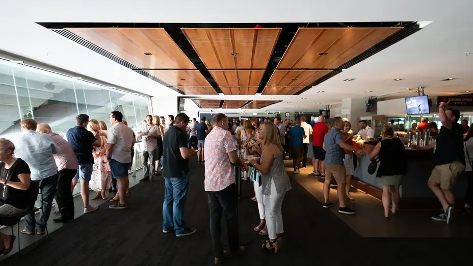 MCC_BONJOVI_091_FrankGreySmithBar_ImageCarousel.webp