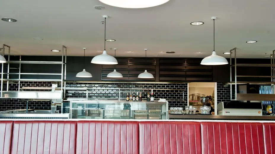 SDP_0023_TerraceCafe_ImageCarousel.webp
