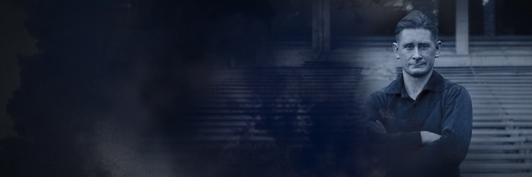 Norm Smith dark blue theme