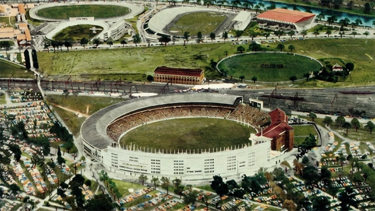 1950s era postcard of the Melbourne Cricket Ground